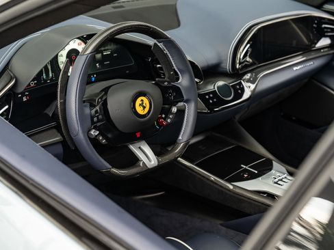 Used 2025 Ferrari Purosangue image 24