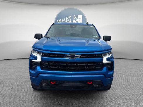 Used 2023 Chevrolet Silverado 1500 RST w/ Z71 Off-Road Package AWD/4WD image 9