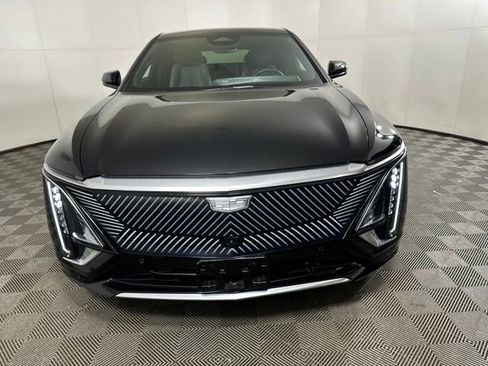 Used 2024 Cadillac Lyriq Tech w/ Driver Assist Package image 8