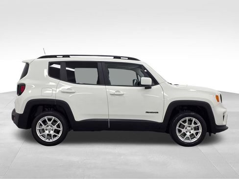Used 2020 Jeep Renegade Latitude w/ Cold Weather Group AWD/4WD image 8