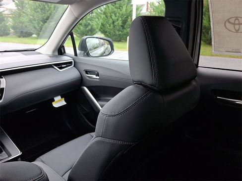 New 2026 Toyota Corolla Cross XLE image 11