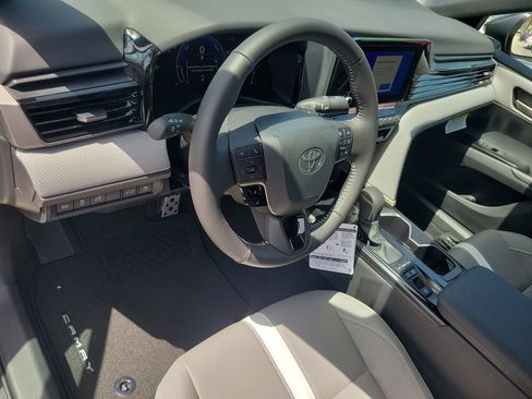 New 2026 Toyota Camry SE w/ Convenience Package FWD image 7