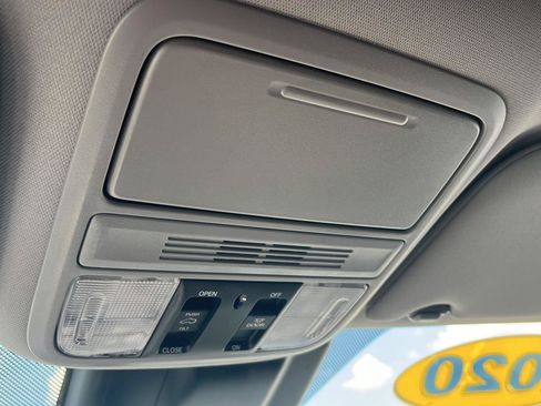 Used 2020 Honda Odyssey EX-L image 18