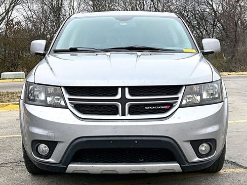 Used 2015 Dodge Journey R/T w/ Flexible Seating Group image 2
