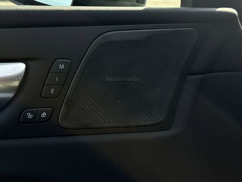 New 2026 Volvo XC60 B5 Ultra w/ Protection Package Premier image 25