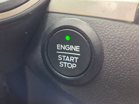 Certified 2022 Ford Escape SE AWD/4WD image 30