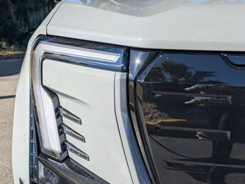 New 2026 GMC Sierra EV Elevation image 9