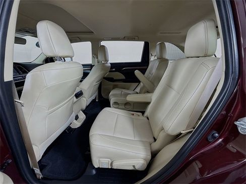 Used 2019 Toyota Highlander Limited image 9