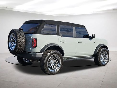 Used 2022 Ford Bronco Outer Banks w/ Sasquatch Package image 7