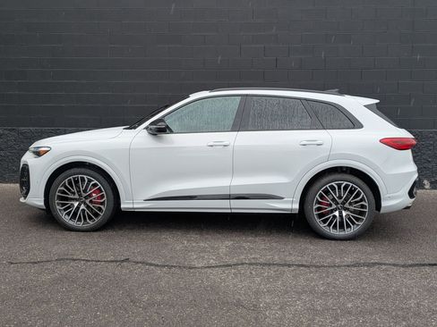 New 2026 Audi SQ5 Premium Plus AWD/4WD image 8