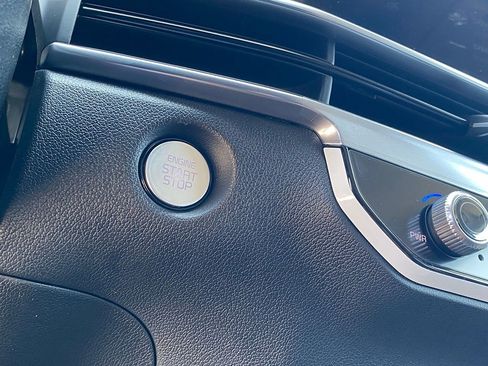 New 2026 Kia Sorento EX FWD image 17