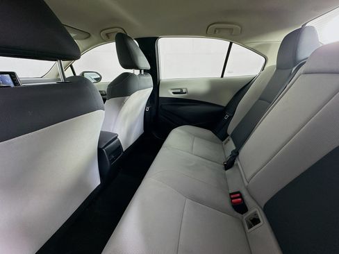 Used 2022 Toyota Corolla LE FWD image 23
