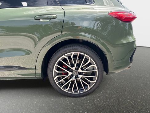 New 2026 Audi SQ5 Prestige AWD/4WD image 10