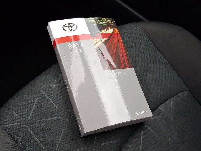 Used 2024 Toyota RAV4 XLE FWD image 26
