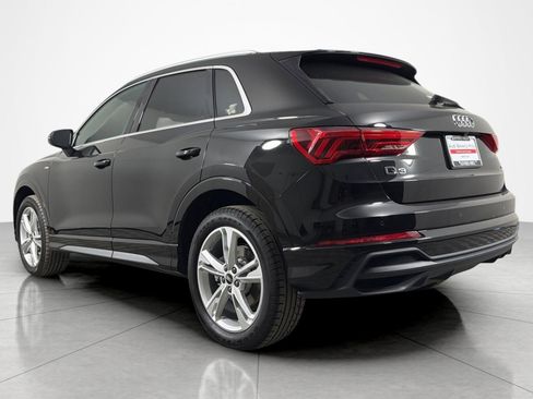 Used 2023 Audi Q3 2.0T Premium w/ Convenience Package image 3