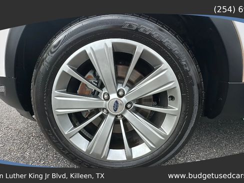 Used 2018 Ford Explorer Limited w/ Equipment Group 301A FWD image 10