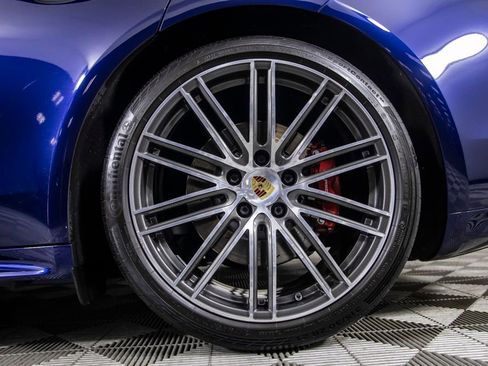 Used 2020 Porsche Panamera GTS AWD/4WD image 39