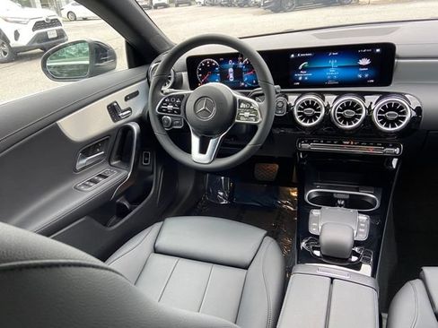 Used 2023 Mercedes-Benz CLA 250 4MATIC image 15