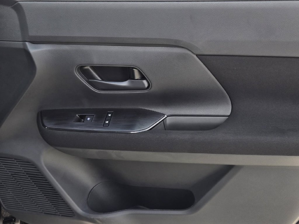 New 2027 Nissan Kicks S FWD image 8