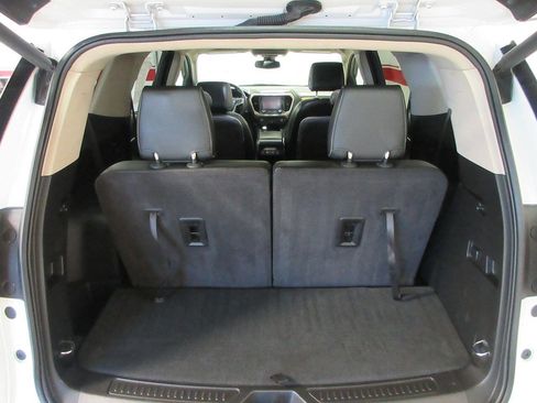 Used 2017 GMC Acadia Denali w/ Technology Package image 19