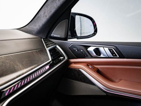 Used 2023 BMW X7 M60i w/ Executive Package image 35