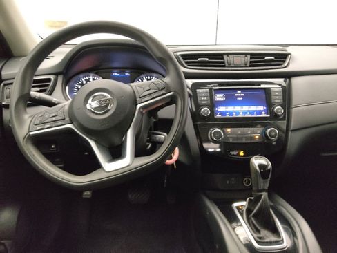 Used 2018 Nissan Rogue S FWD image 22