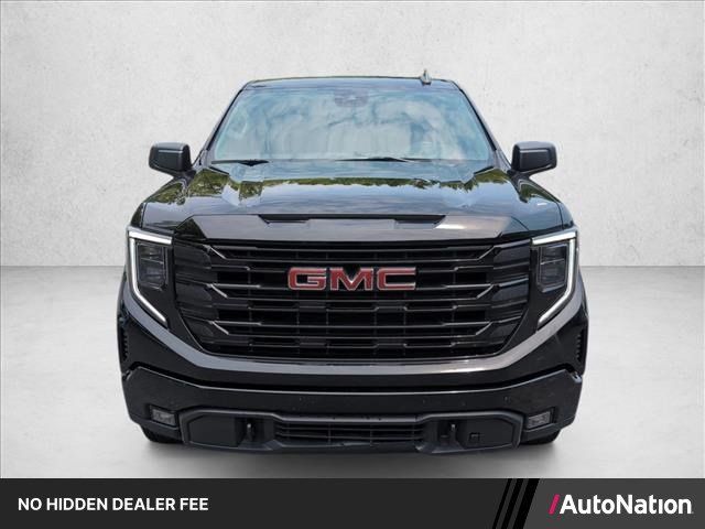 Used 2025 GMC Sierra 1500 Elevation AWD/4WD image 1