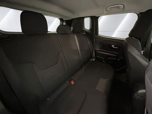 Used 2017 Jeep Renegade Altitude image 16