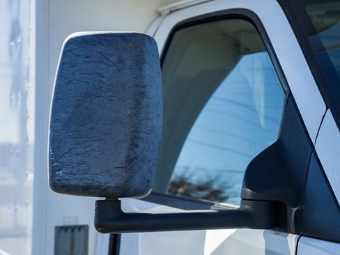 Used 2009 Chevrolet Express 3500 image 13