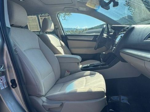 Used 2019 Subaru Outback 2.5i Premium AWD/4WD image 13