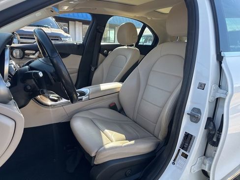 Used 2017 Mercedes-Benz C 300 4MATIC Sedan image 8