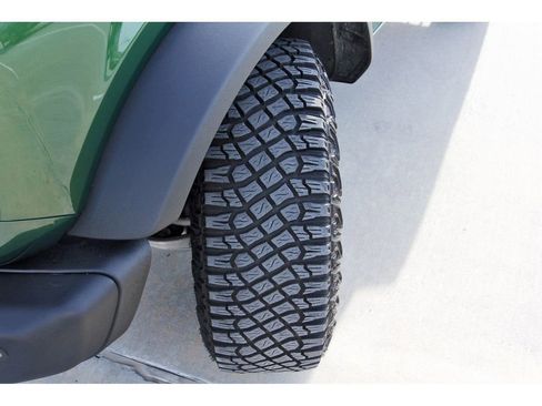 Used 2023 Ford Bronco Wildtrak image 30