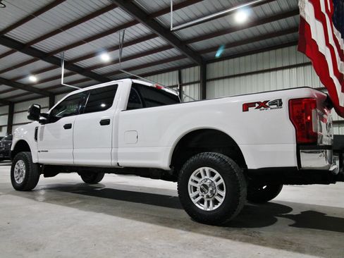 Used 2017 Ford F350 XLT w/ XLT Value Package AWD/4WD image 8