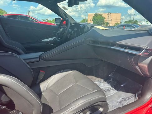 Certified 2022 Chevrolet Corvette Stingray Convertible w/ 1LT RWD image 13