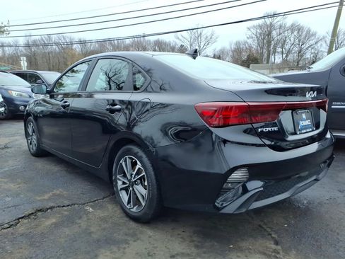 Used 2023 Kia Forte LXS image 5
