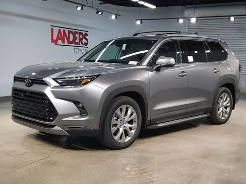 New 2026 Toyota Grand Highlander Limited image 3