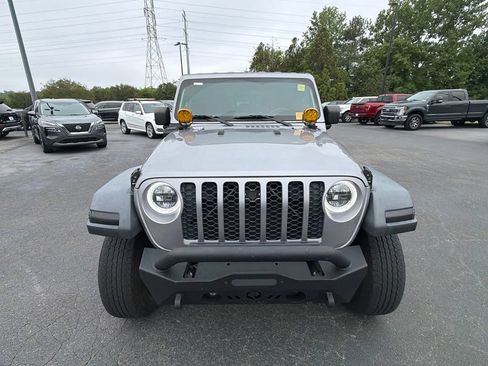 Used 2020 Jeep Gladiator Sport w/ Quick Order Package 24S AWD/4WD image 16
