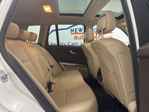 Used 2015 Mercedes-Benz GLK 350 4MATIC image 18