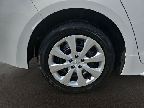 Used 2024 Toyota Corolla LE FWD image 37