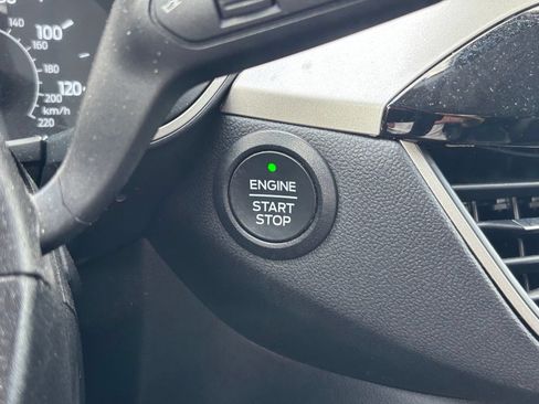 Used 2022 Ford Escape SEL AWD/4WD image 10