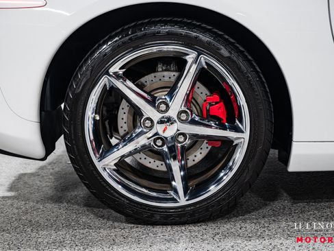 Used 2012 Chevrolet Corvette Convertible w/ 2LT Preferred Equipment Group image 12