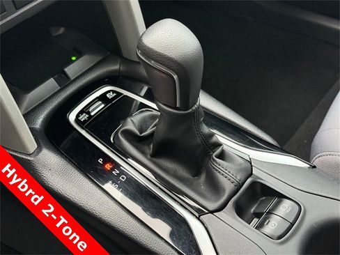 Used 2024 Toyota Corolla Cross SE image 23