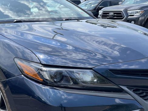 Used 2021 Toyota Camry SE w/ Convenience Package FWD image 4