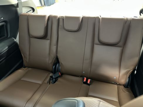 Used 2022 Subaru Ascent Touring AWD/4WD image 32