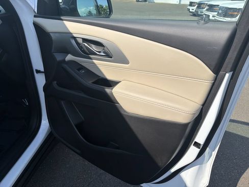 Used 2023 Chevrolet Traverse LS w/ LPO, Floor Liner Package AWD/4WD image 14