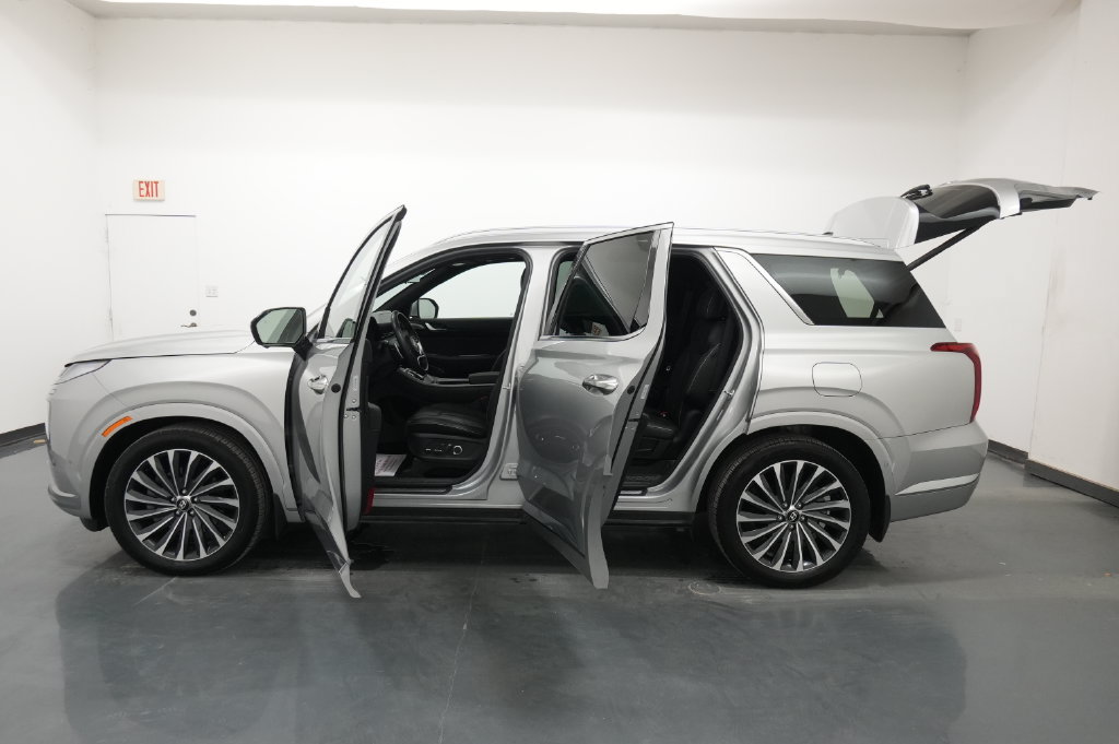 Used 2024 Hyundai Palisade Calligraphy AWD/4WD image 31