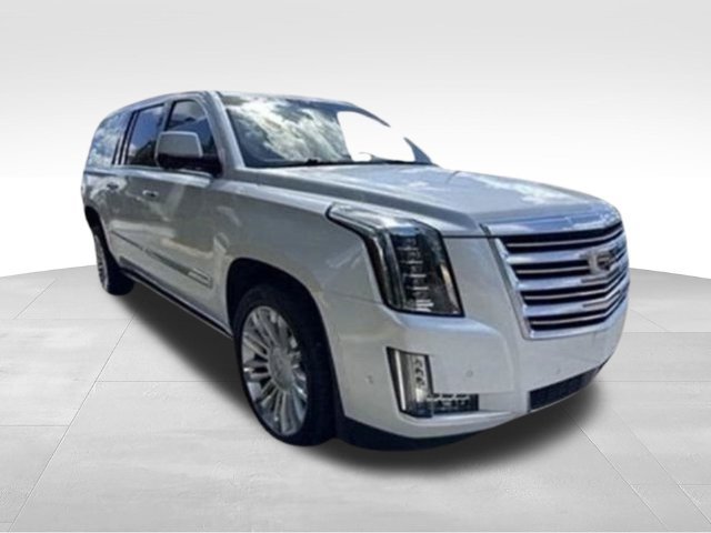 Used 2020 Cadillac Escalade ESV Platinum RWD image 3