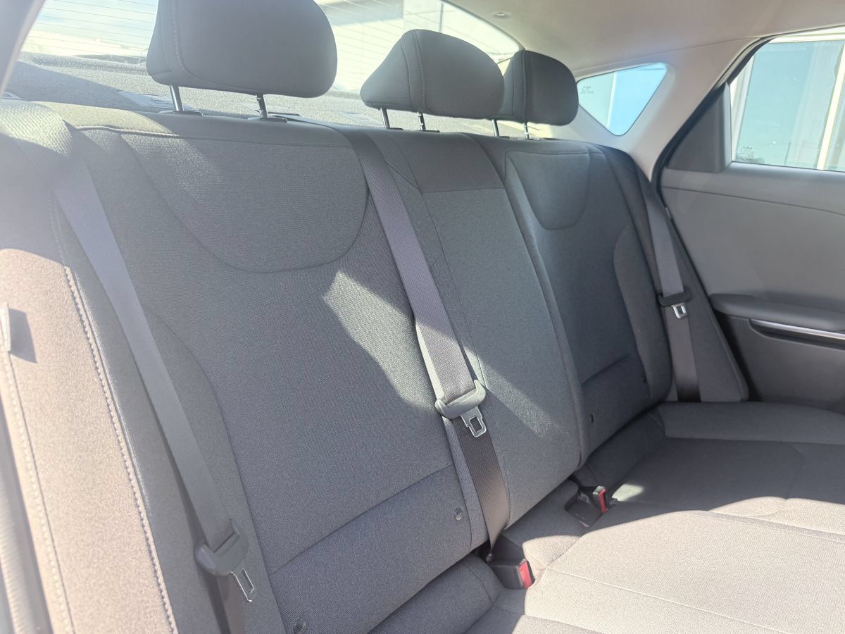 Used 2025 Kia K4 FWD image 13