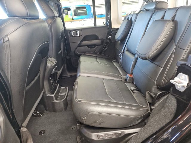 Used 2022 Jeep Wrangler Unlimited Sahara w/ Cold Weather Group AWD/4WD image 14