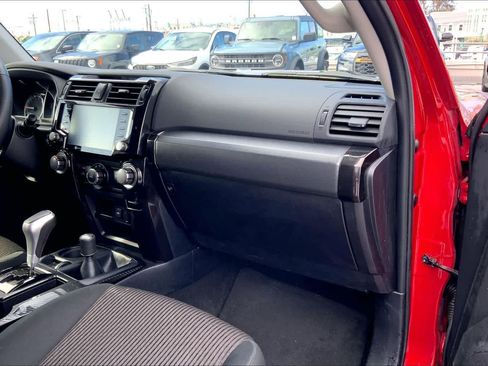 Used 2024 Toyota 4Runner TRD Off-Road AWD/4WD image 23